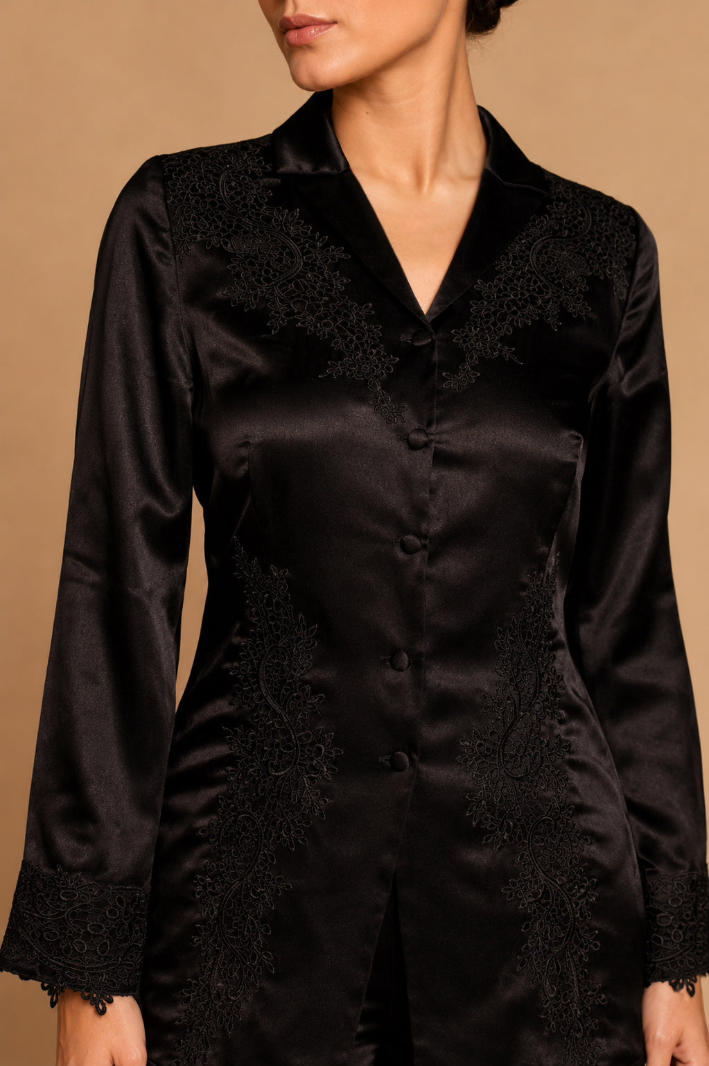 Essence - Midnight Black